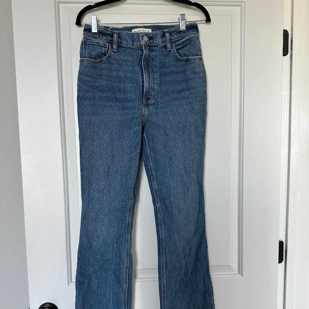 Abercrombie - 70s Vintage Flare Ultra High Rise - 27/4R